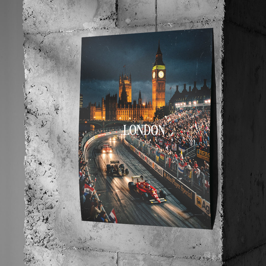 DOTCOMCANVAS London F1 Poster auf Betonwand