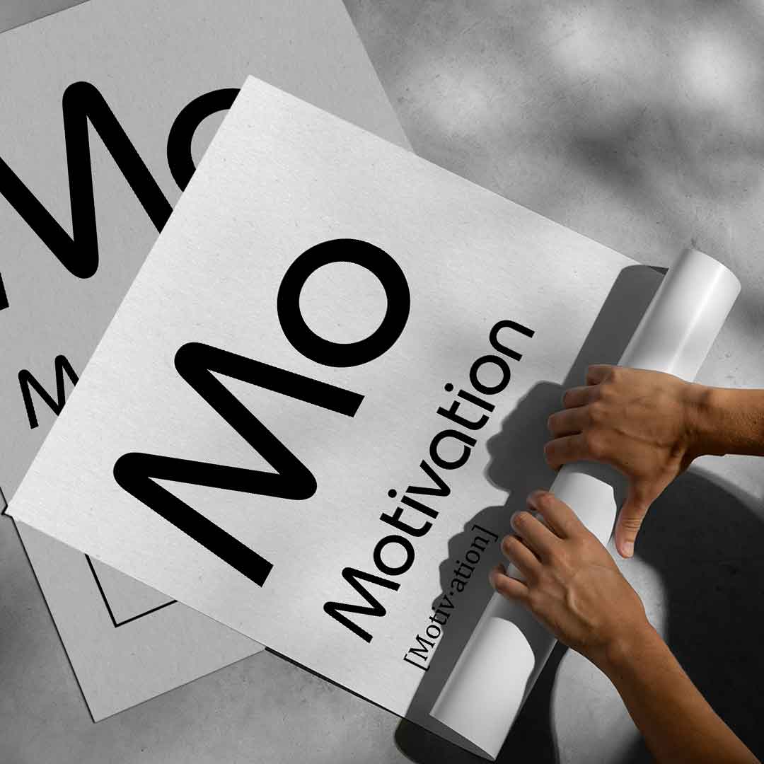 DOTCOMCANVAS® Motivation (Mo) Poster Version Weiß – aufgerollt