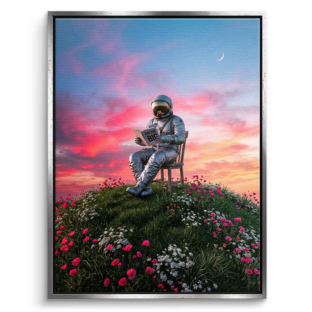 DOTCOMCANVAS® Astronaut's Big Dreams Leinwandbild – Vorderansicht silberner Rahmen