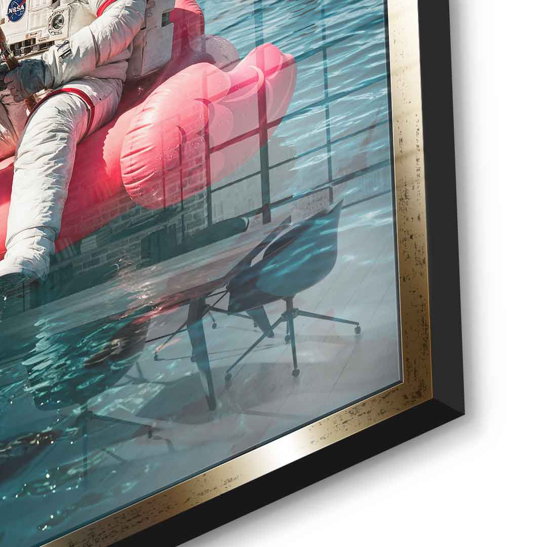 Acrylglas Detail Gold-Rahmen — Fearless Astronaut on a Flamingo