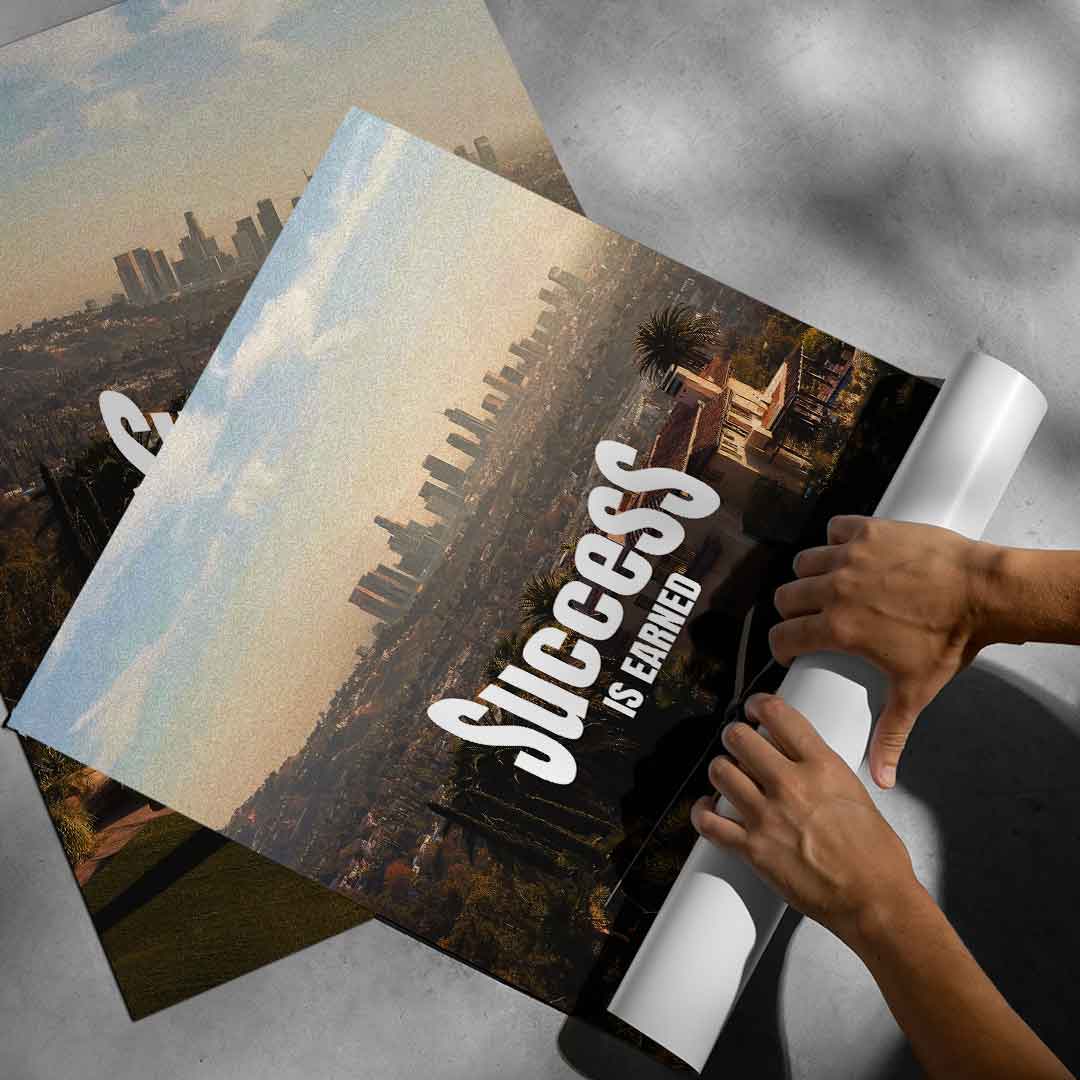 DOTCOMCANVAS Success is Earned Poster aufgerollt Detail Premium-Papier