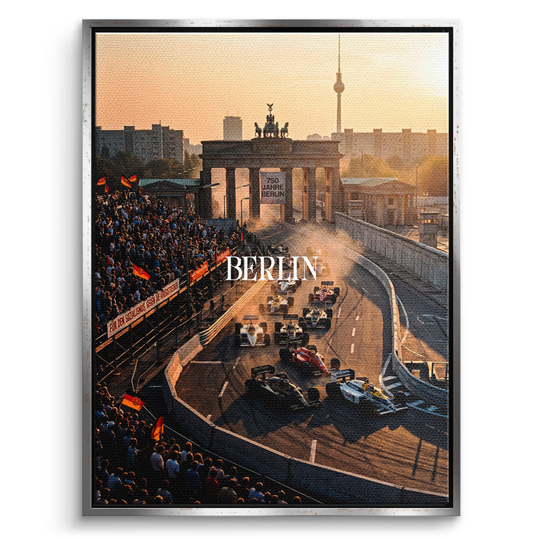 DOTCOMCANVAS Berlin F1 Leinwandbild Vorderansicht mit Silberrahmen