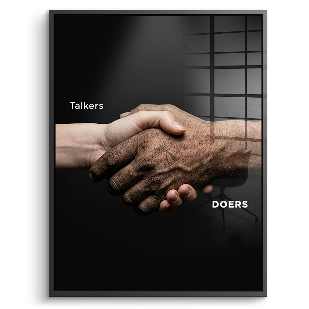 DOTCOMCANVAS Acrylglasbild Talkers Vs Doers Handshake im schwarzen Premium-Rahmen
