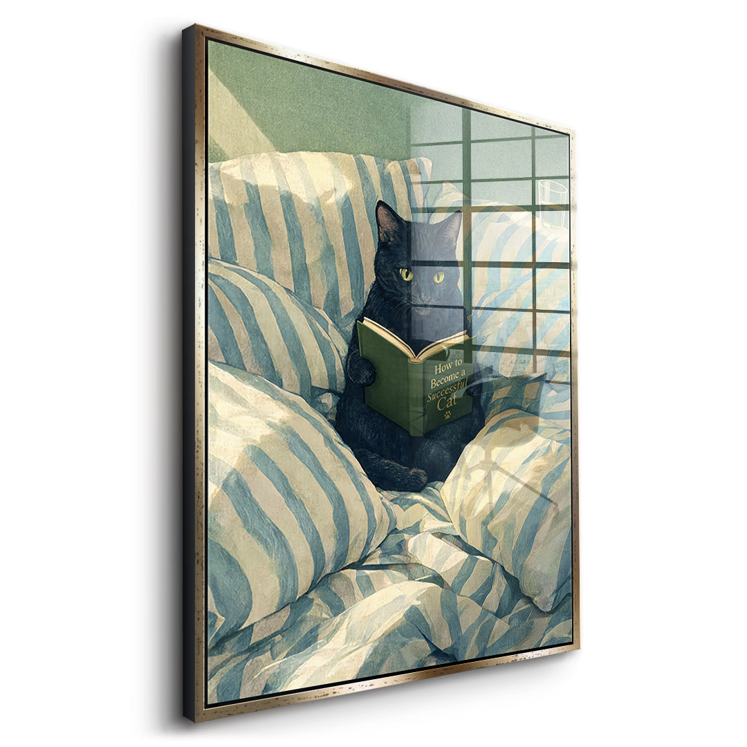 Seitenansicht des Acrylglasbilds How to Become a Successful Cat im goldenen Rahmen