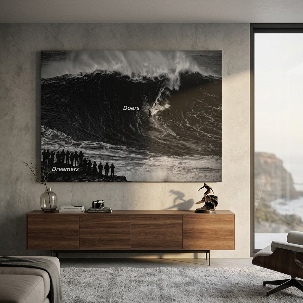 Leinwandbild Doers VS Dreamers an der Wand eines modernen Wohnraums