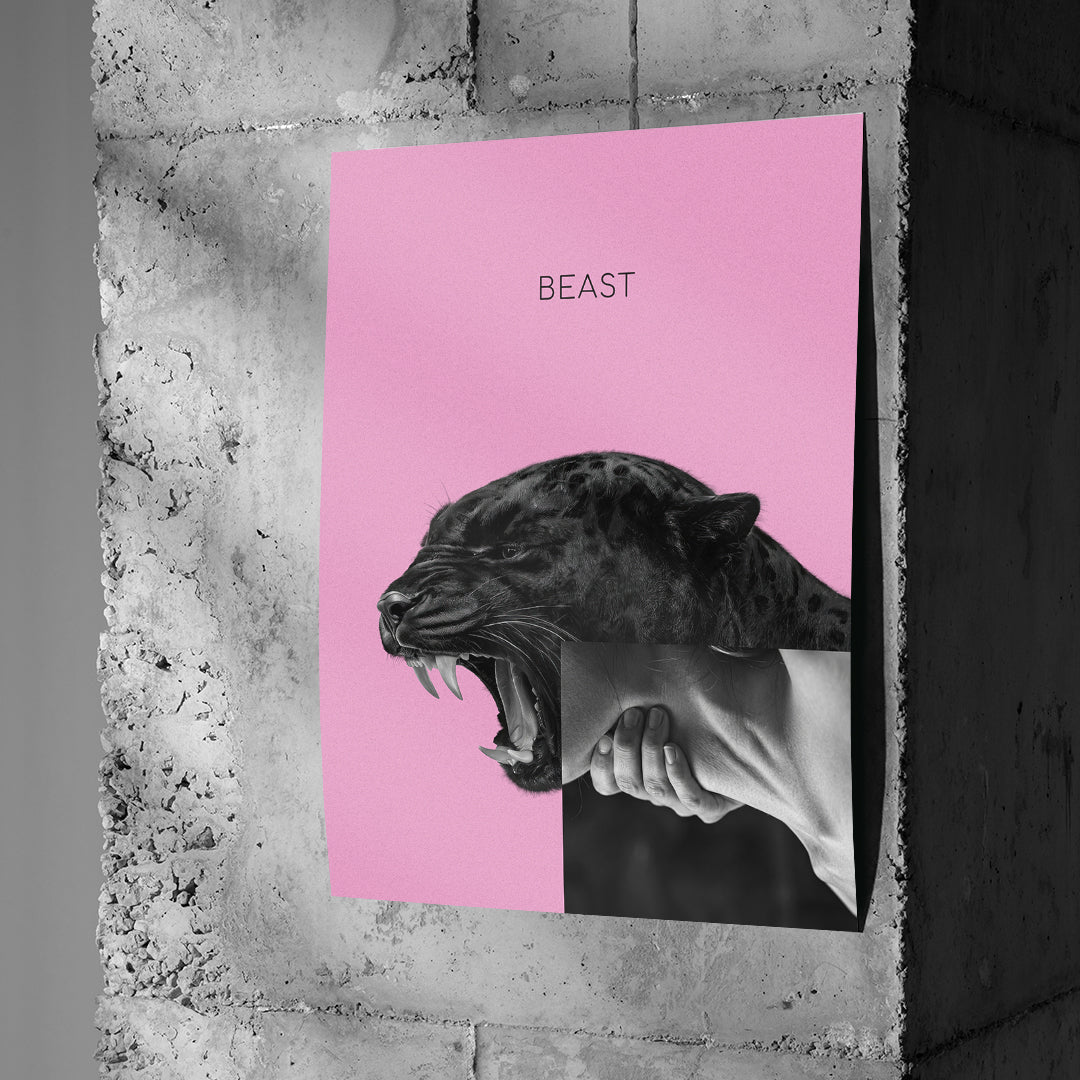 Poster Beast Pink an einer Betonwand