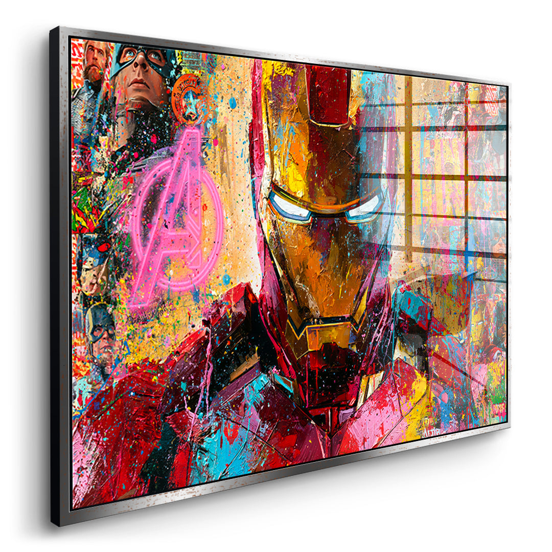 Seitenansicht des Acrylglasbilds Iron Legend im silbernen Rahmen