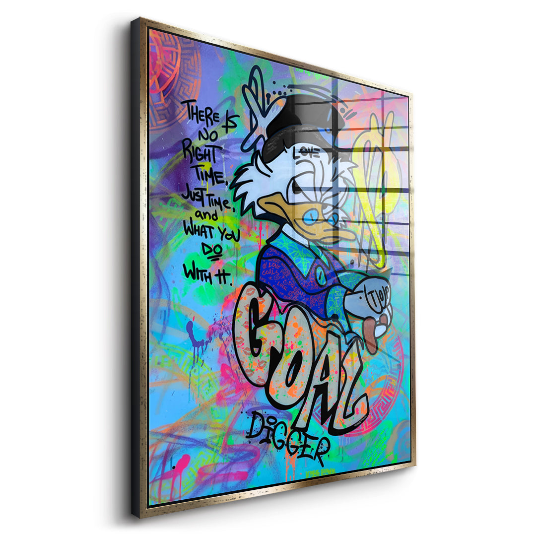 Seitenansicht des Acrylglasbilds Goal Digger Duck im goldenen Rahmen
