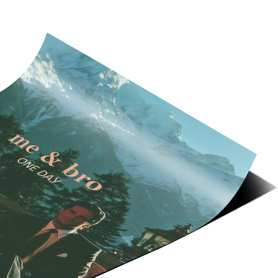 Eckdetail des Posters Me & Bro One Day, Nahaufnahme