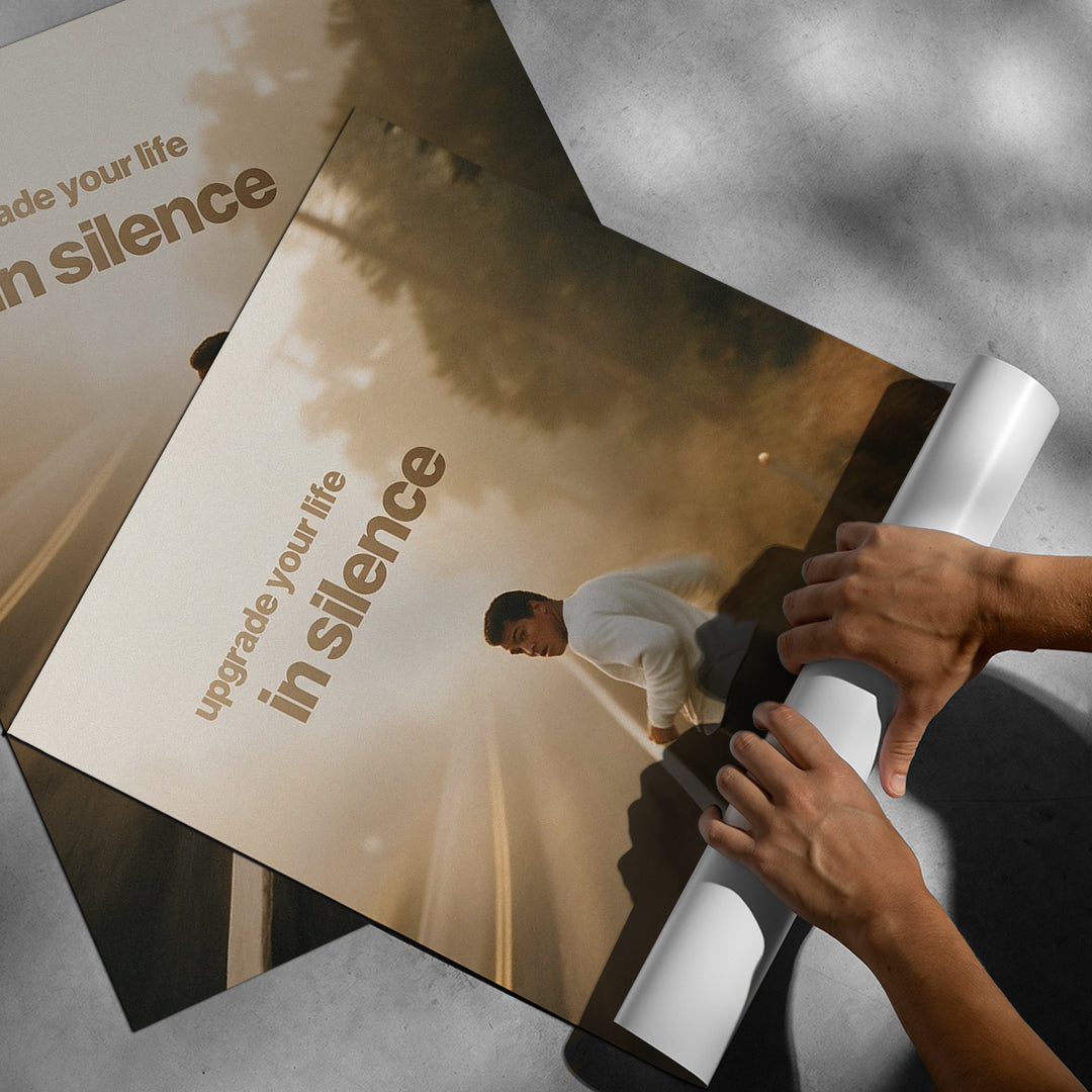 Aufgerolltes Poster Upgrade Your Life In Silence