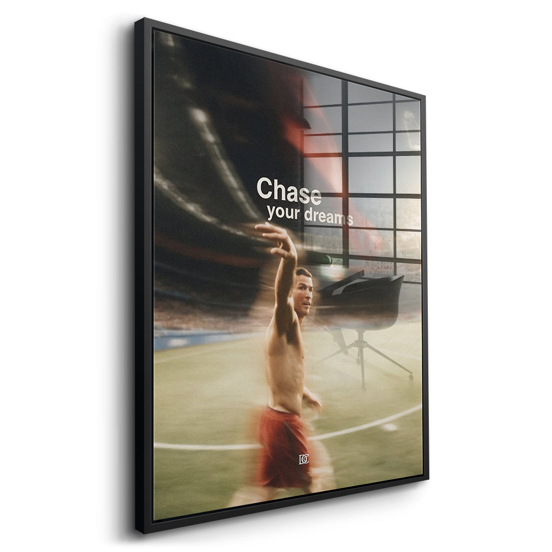 Seitenansicht des Acrylglasbilds Chase Your Dreams im schwarzen Rahmen
