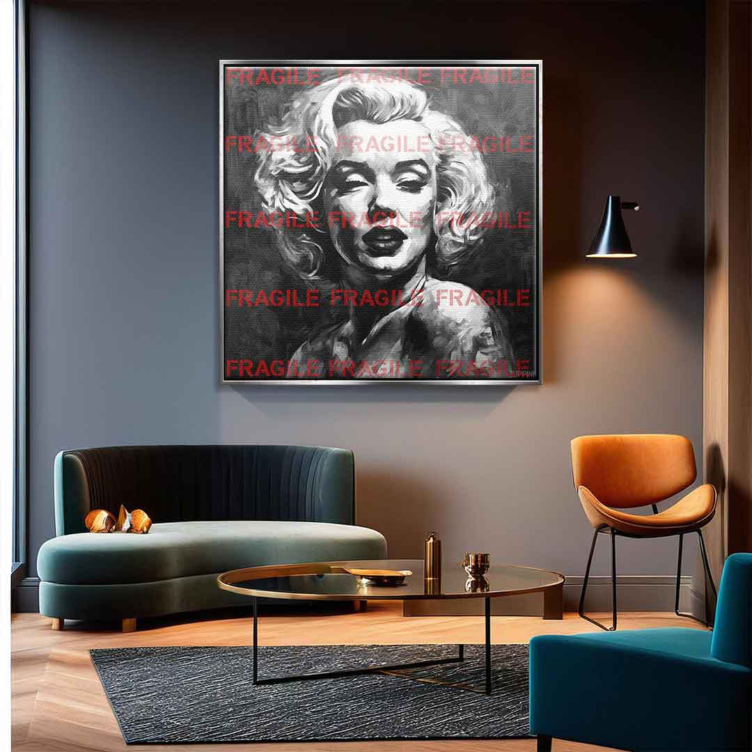 Fragile Monroe