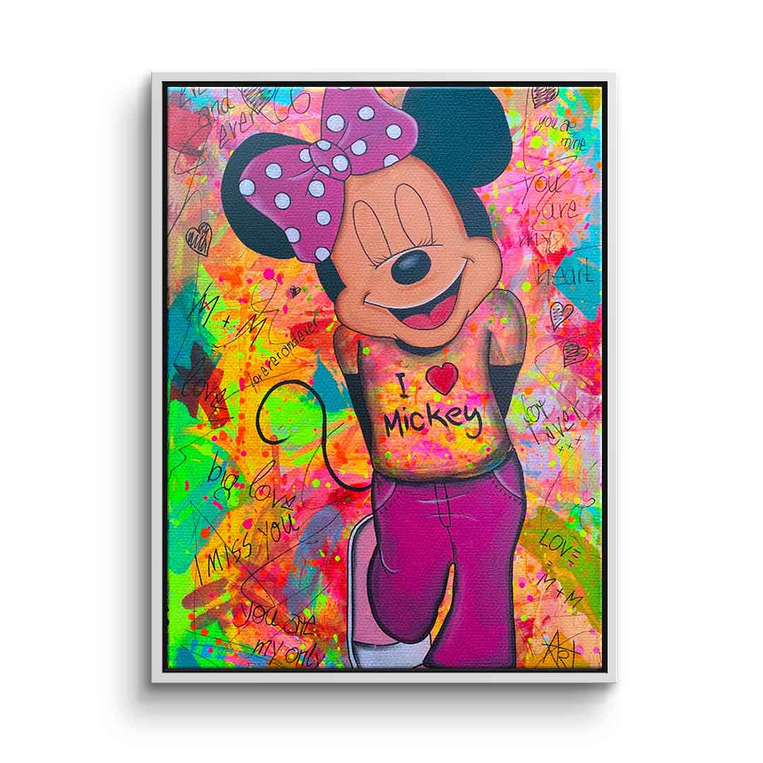 Minni Loves Mickey